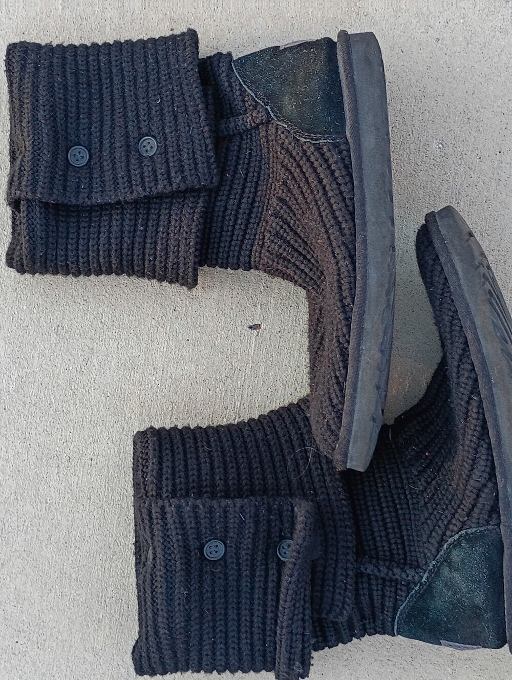 Women's Uggs Size 9 Knit Fold-Over Ankle Boots - Black